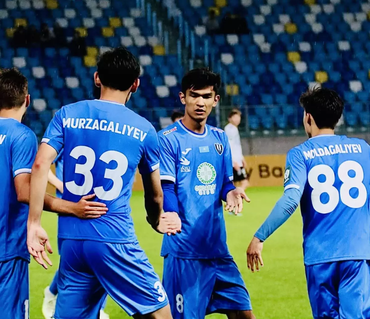 Түркістандағы сорақылық – “Тұран” футболшылары үш ай бойы тегін жұмыс істеген бе?