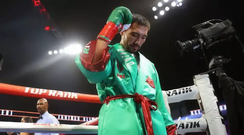 Временный чемпион обратился к WBO и наехал на Алимханулы. Что он сказал?