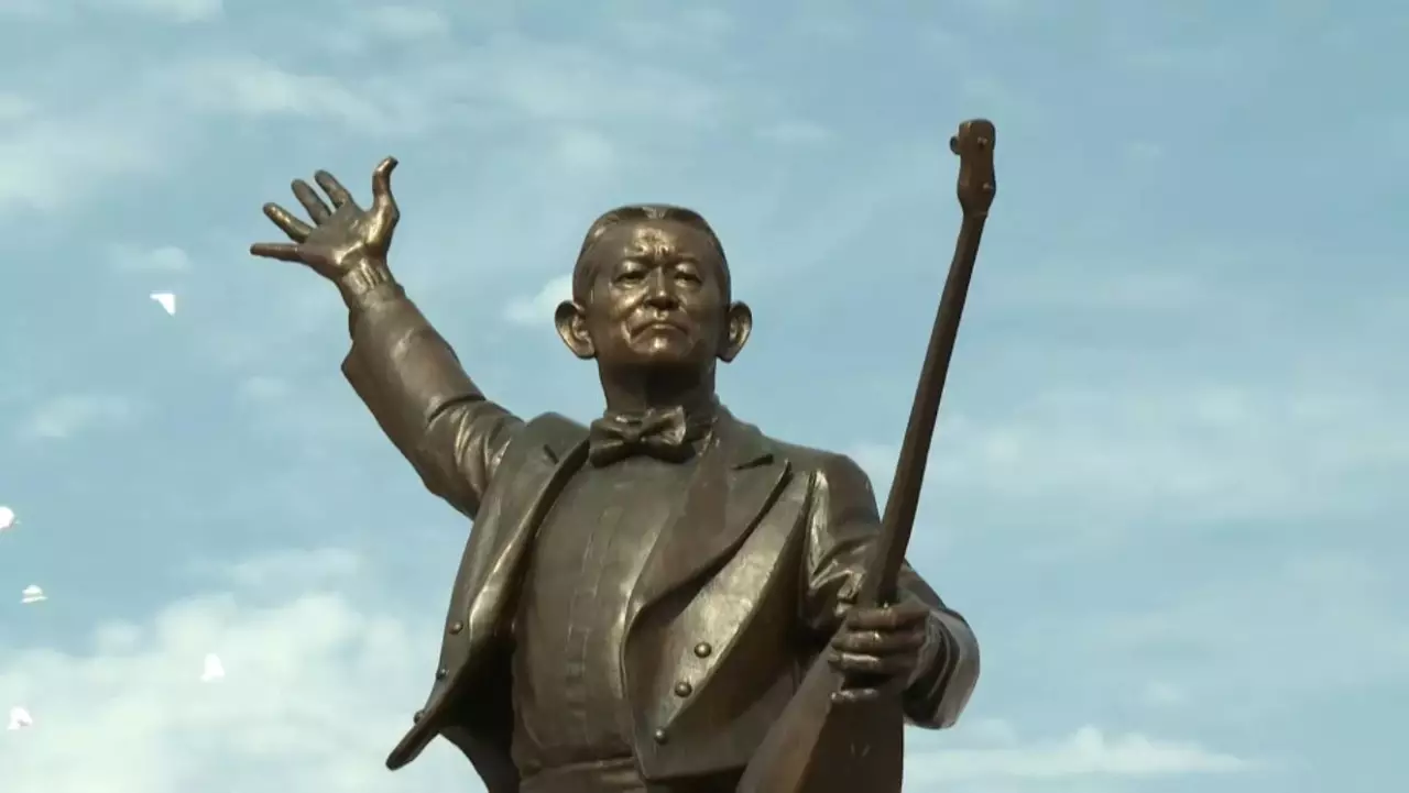 Нұрғиса Тілендиев мұрасы