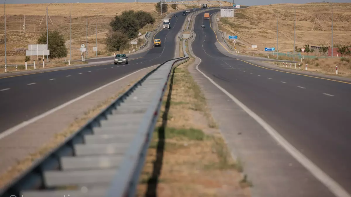 Платные дороги в Казахстане расширят - сборы вырастут до 120 млрд