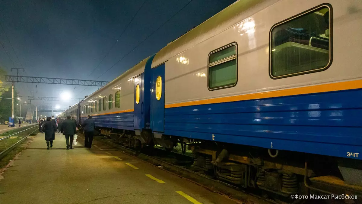 Алматыдағы пойызда 52 адамның улануы: Министр жаңа деректерді айтты