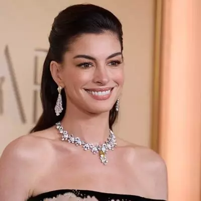 «Иншаллах» от Хэтэуэй вызвал спор о культуре и границах