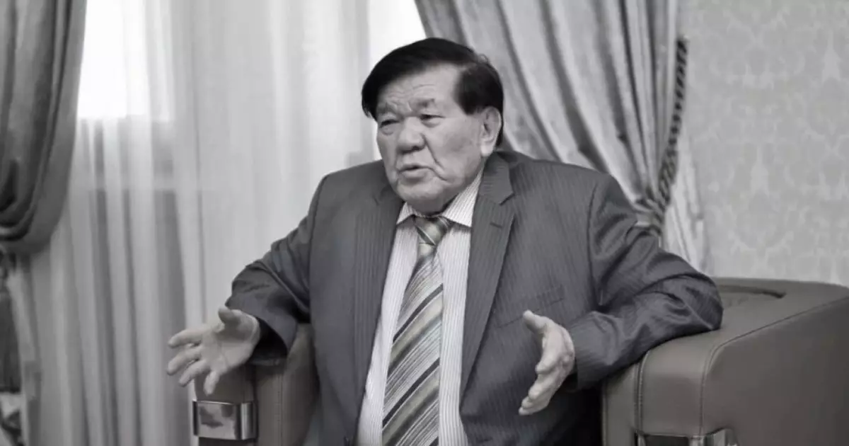  Ұлтын сүйген ұлы жүрек 