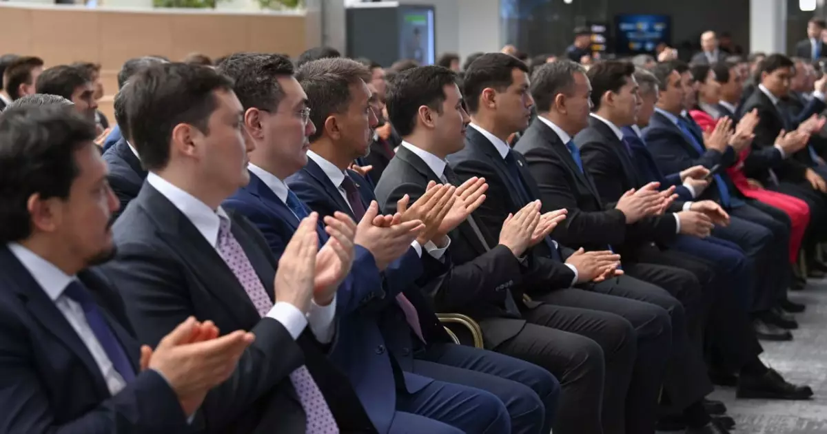   Президент: «Жаппай цифрландыру және жасанды интеллектіні енгізу  – елімізді жан-жақты жаңғыртудың негізгі фактордың бірі»   