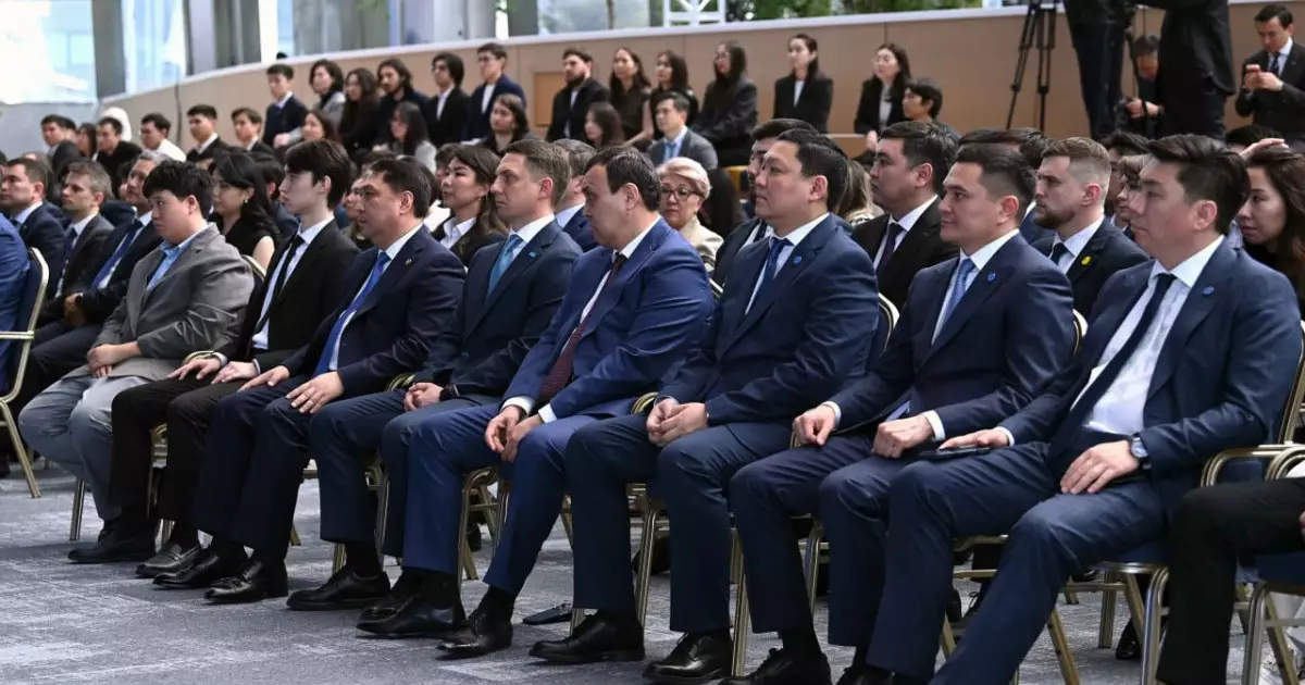  Жасанды интеллект байқаулары қоғамда жаңа технологиялық мәдениет қалыптастырады – Президент 