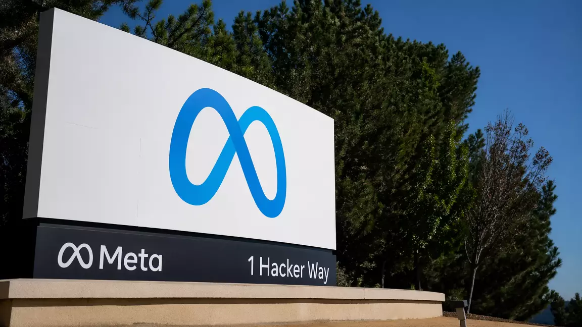 Meta ЖИ-ге кететін шығынға байланысты 8 мың қызметкерін қысқартады