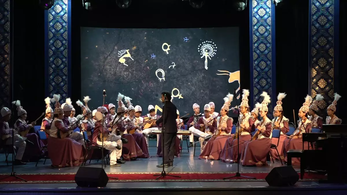 Шабыт: алматылық жас өнерпаздар есеп беру концертін өткізді