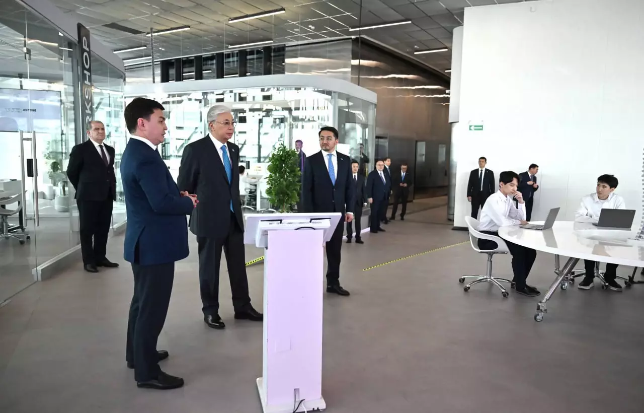 Президент білім беру бастамасын іске қосу рәсіміне қатысты