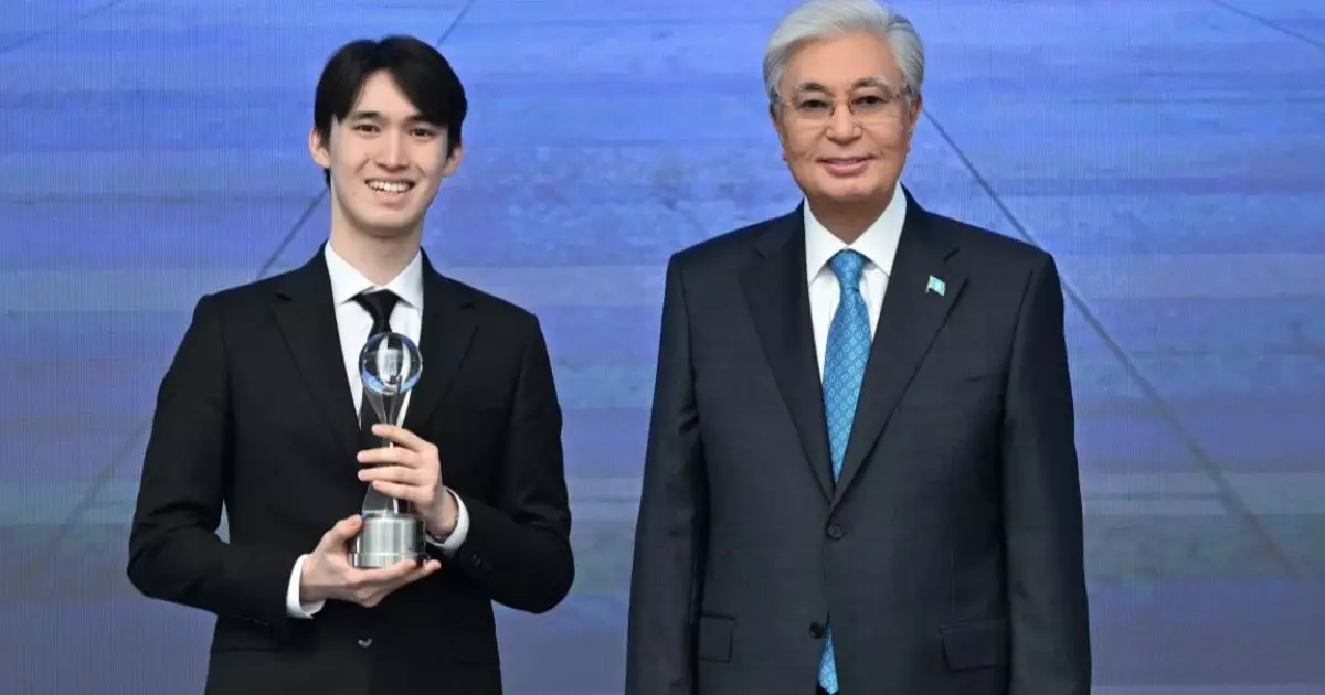  Президент ЖИ саласындағы ұлттық байқау жеңімпаздарын марапаттады 