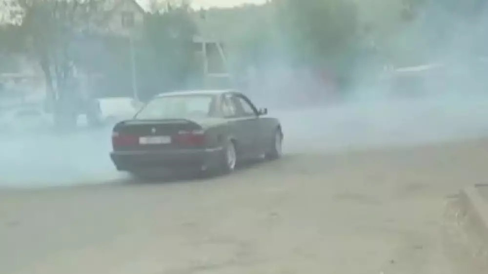 Дрифтера на BMW лишили авто в Алматы - видео
