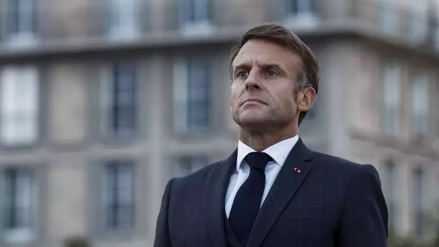 Франция президенті Макрон саясаттан кететінін мәлімдеді