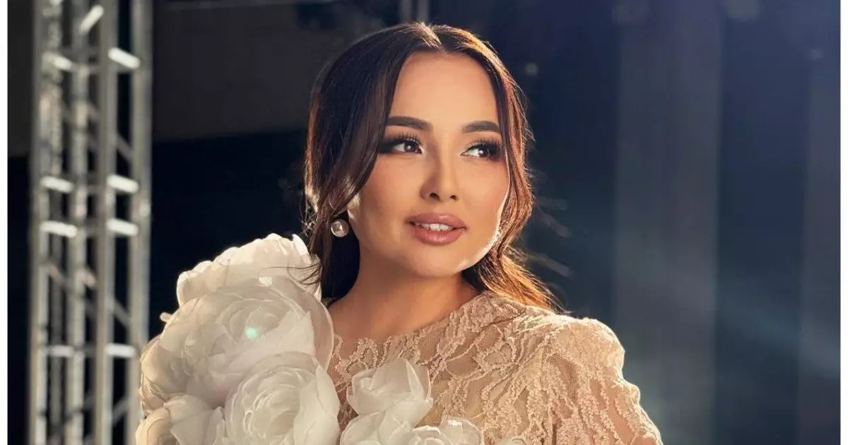   «Әдемі үйде тұрмасам да, құрметтейтін»: Жазира Байырбекова балалық шағын еске алды   