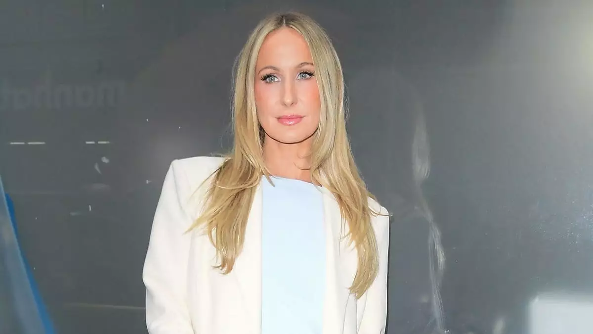 Комик пережил неловкий момент с одеждой в утреннем шоу, но ответил идеальной шуткой.