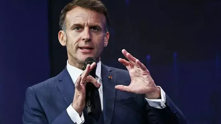 Макрон заявил о намерении уйти из политики