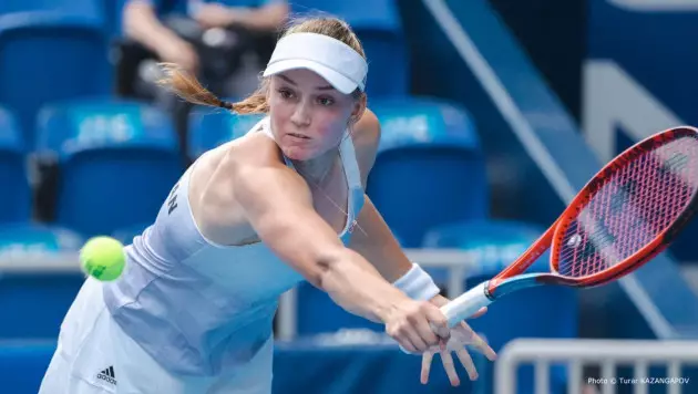 Елена Рыбакина екі жарым сағатқа созылған ойында камбэк жасады