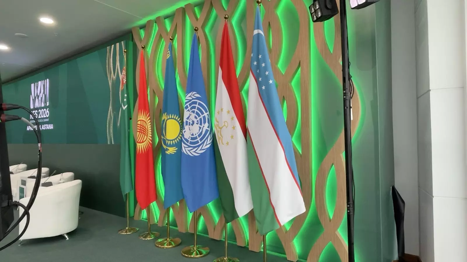 Казахстан планирует расширить сотрудничество с Узбекистаном в нефтегазовой сфере.