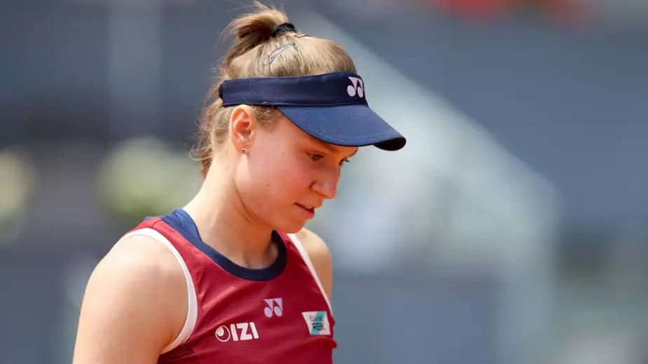 Буквально выживала - Рыбакина прокомментировала первую победу на Мастерс в Мадриде (ВИДЕО)