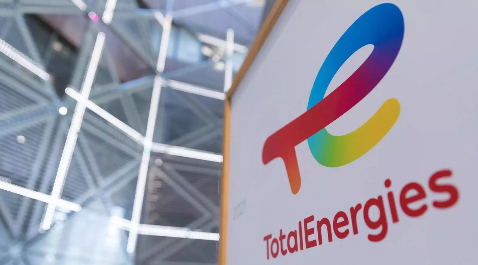 TotalEnergies поддержит ветровой проект и систему хранения энергии в Казахстане стоимостью 1,2 миллиарда долларов для укрепления энергосети и расширения масштабов.