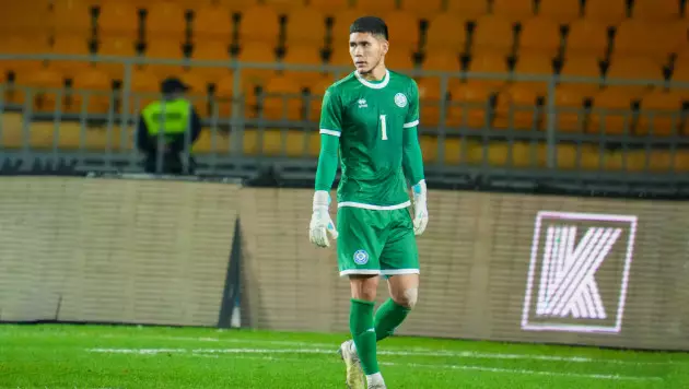 Европейские гранды готовы заплатить миллионы за вратаря сборной Казахстана