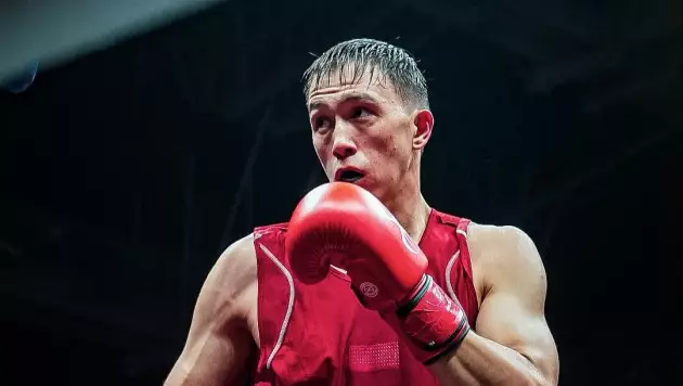 Казахстанец вышел в полуфинал Кубка мира и обеспечил себе медаль