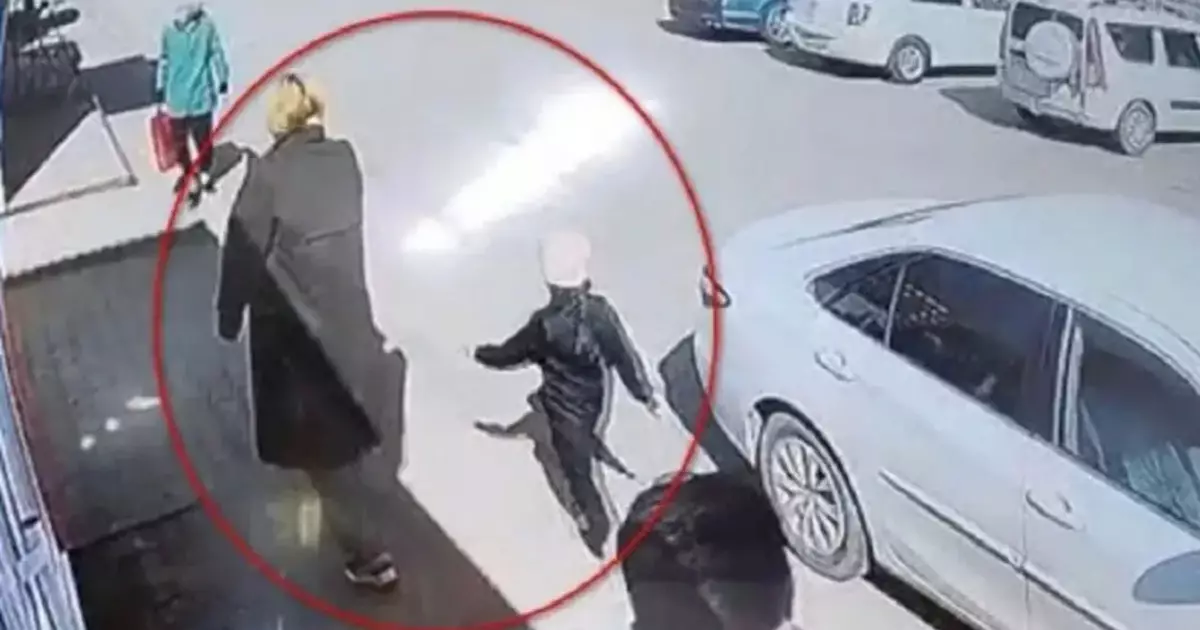  `Сақина беремін`: Ақтөбеде кішкентай қызды алдап әкетпек болған азамат ұсталды 