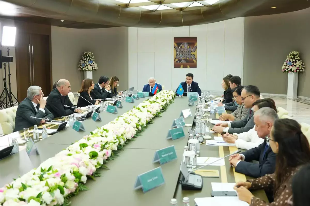 Азербайджан и Казахстан обсудили снижение уровня Каспийского моря.