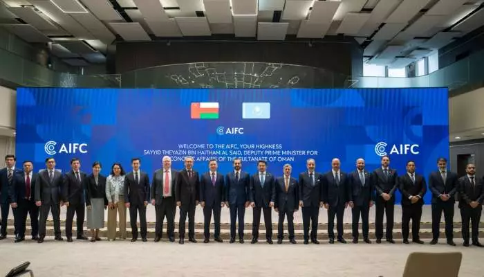 HH Sayyid Theyazin посетил территорию Экспо в Казахстане.