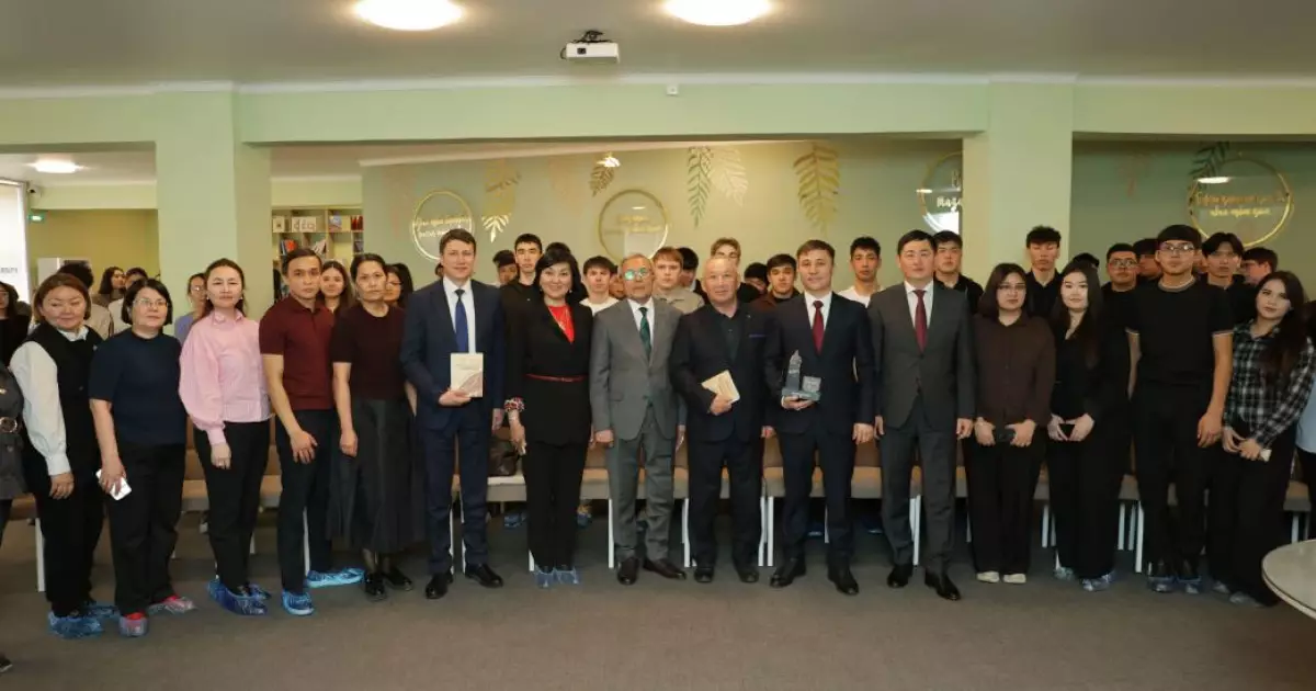   Абай мұрасы арқау болған кітап   