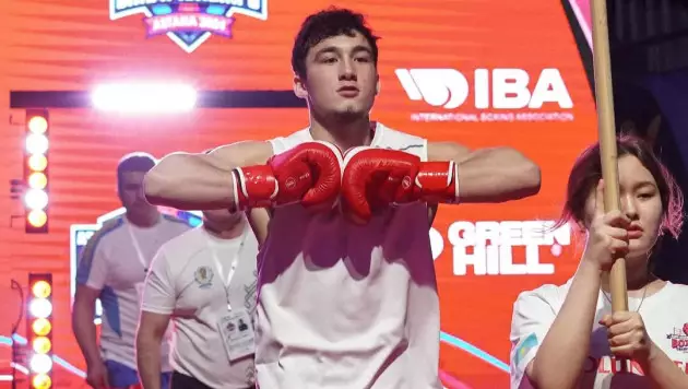 Казахстанский боксёр потерпел поражение в поединке за медаль Кубка мира