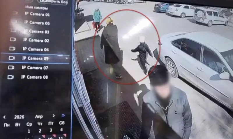 Девушка пыталась украсть ребёнка средь бела дня в Актобе