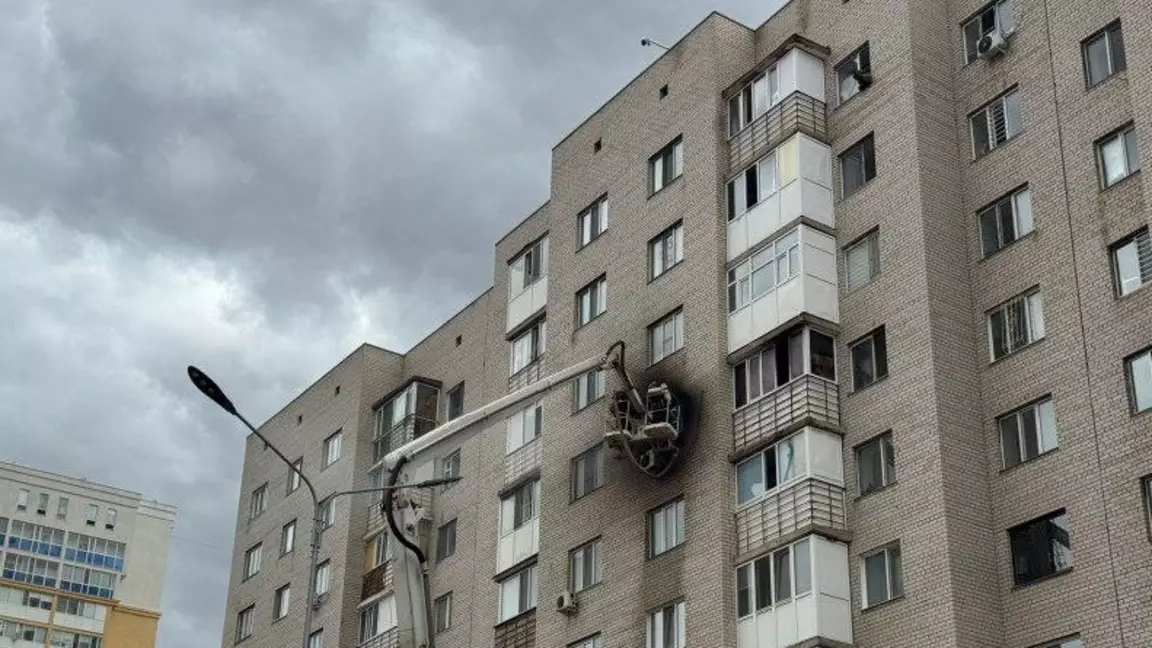 Астанада 10 қабатты тұрғын үйден өрт шықты