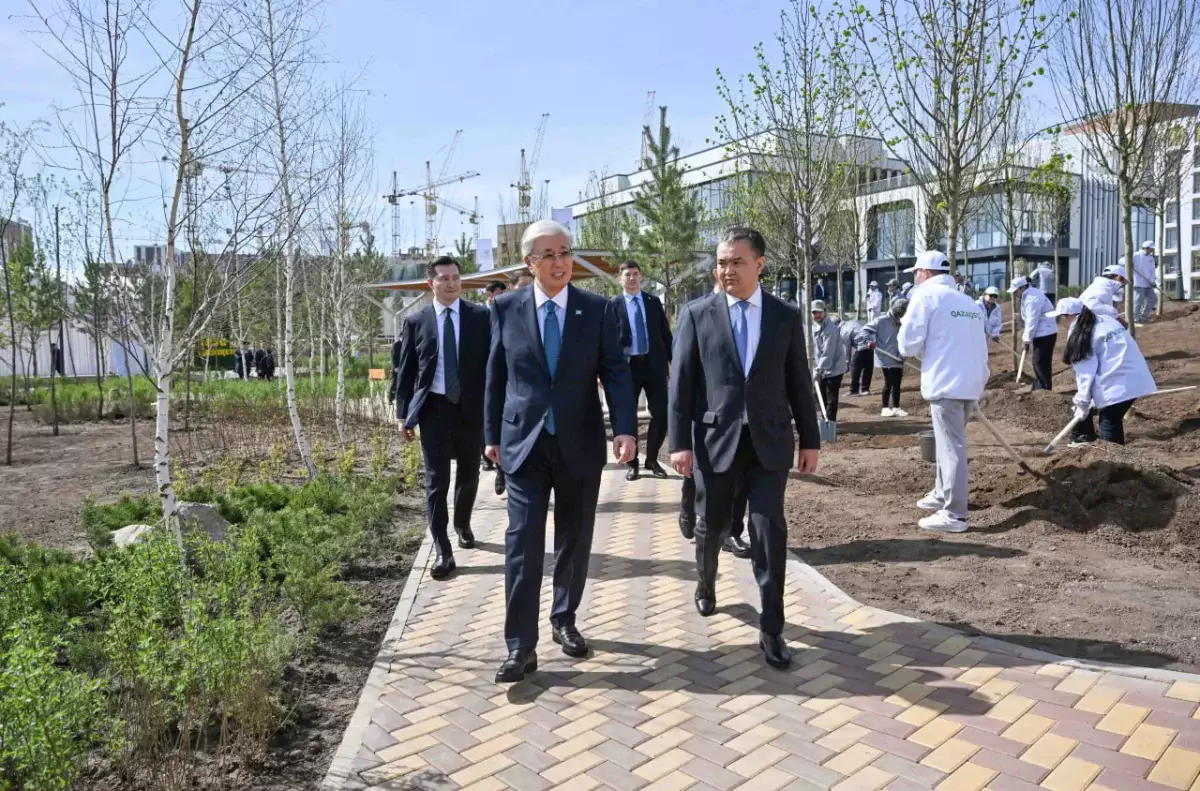 Президент «Таза Қазақстан» республикалық экологиялық акциясына қатысты