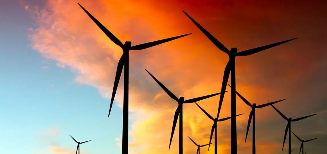 TotalEnergies одобрила строительство ветряной электростанции мощностью 1 гигаватт в Казахстане, несмотря на продолжающиеся юридические споры.