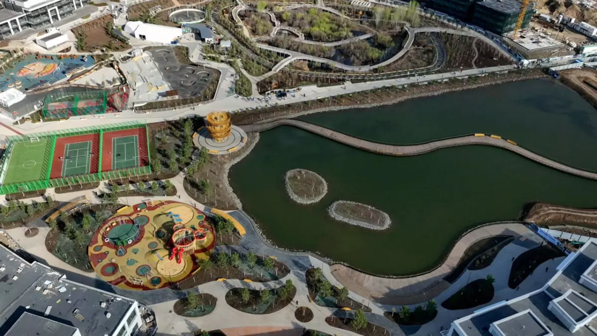 Астанада ерекше саябақ ашылды: демалушыларға қандай жағдай жасалған?