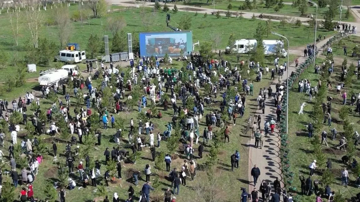 «Таза Қазақстан»: Қарағанды этнопаркіне 1500 ағаш егілді