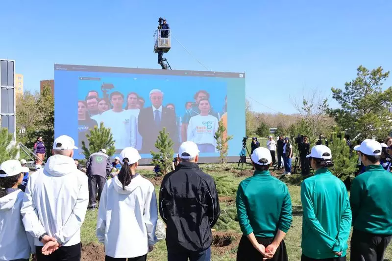«Таза Қазақстан»: Қарағанды этнопаркіне 1500 ағаш егілді