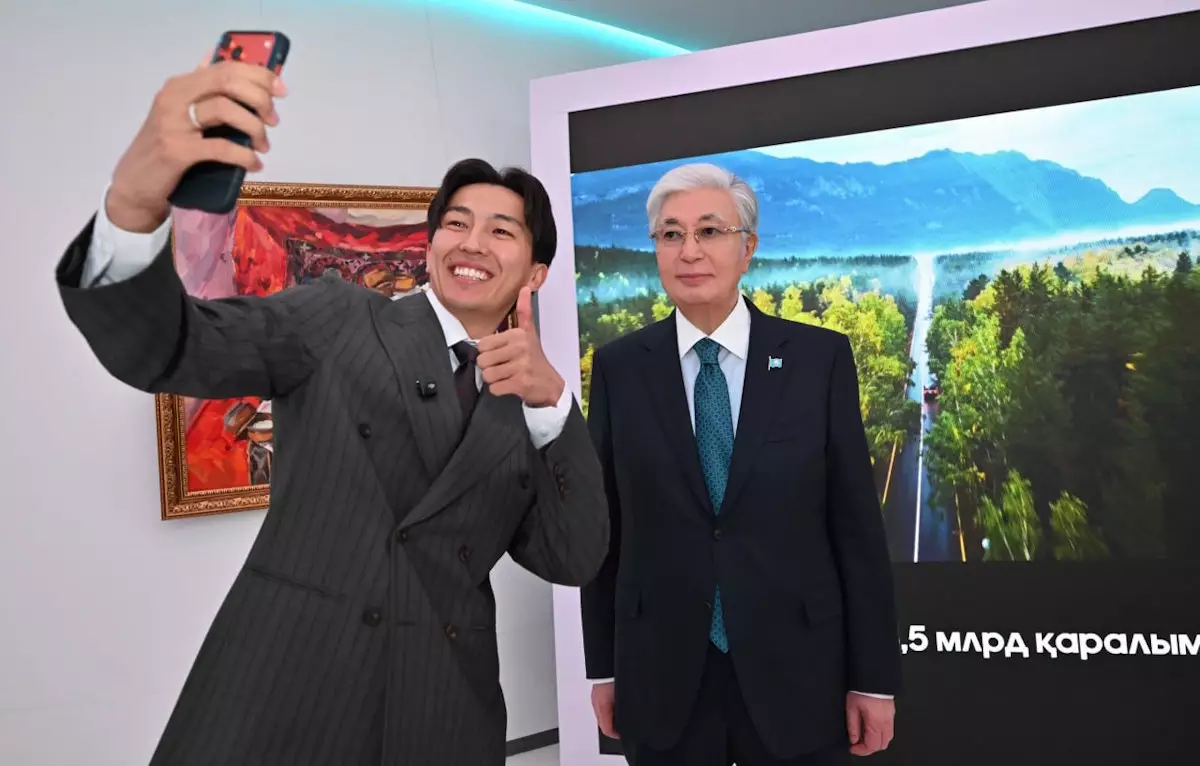 Токаев посетил Фонд развития креативных индустрий