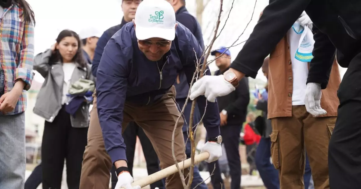  Қазақмыс 300-ден астам ағаш отырғызып, өңірлерде экологиялық акция өткізді 