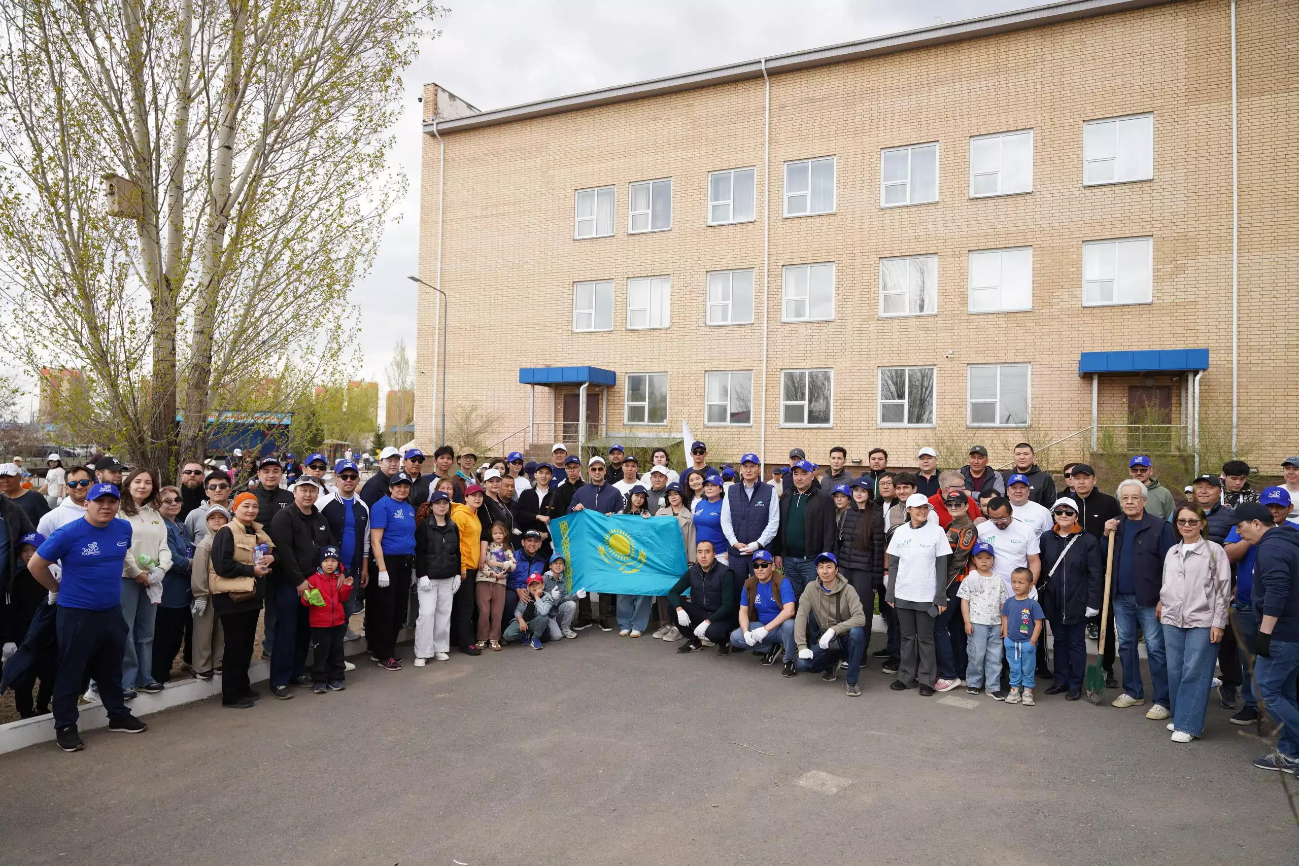 «Таза Қазақстан»: «Қазақмыс» 800 қызметкерді жұмылдырып, ауқымды сенбілік өткізді