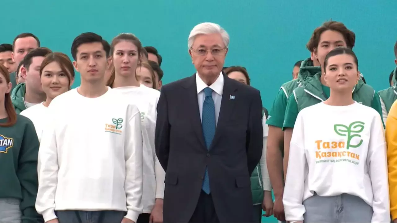 Қ. Тоқаев білім ордаларында суды үнемдеуді дәріптейтін жобаны енгізуді тапсырды