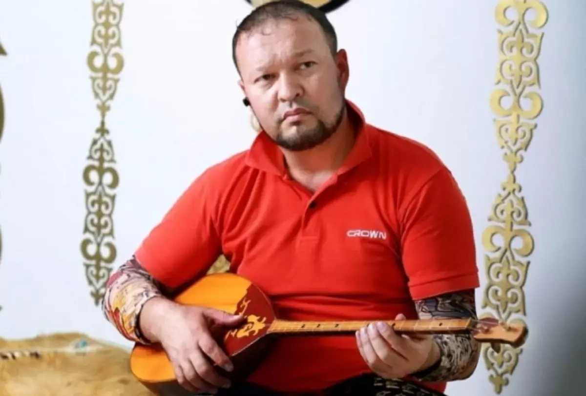 Шымкентте полицейге бағынбады деп сотталған автоблогердің ісі тоқтатылды