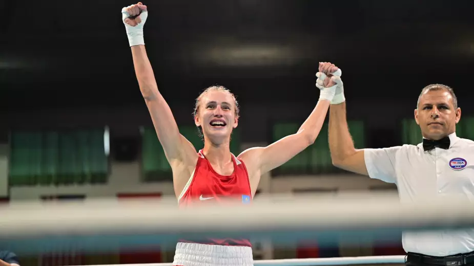 Казахстанска Виктория Графеева вышла в финал Кубка мира по боксу
