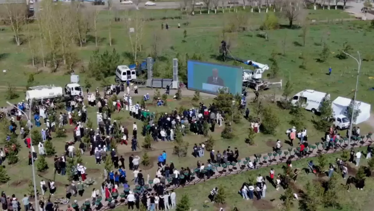 Қарағандыдағы этнобаққа 1500 түп ағаш егілді