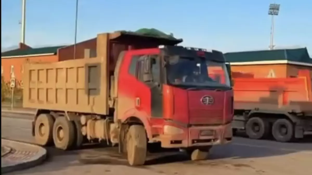 Семеро водителей большегрузов получили до 18 суток ареста