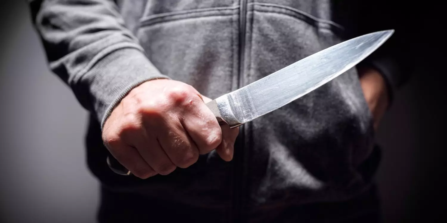 Ақмола облысында бұрынғы сыныптасы мектеп оқушысын пышақтап кетті