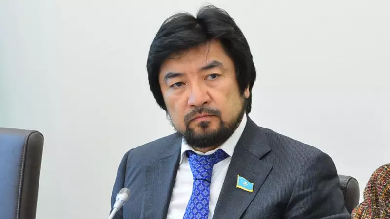 "Сақалы жоқ":  Бекболат Тілеуханның түрі жұртты таңғалдырды