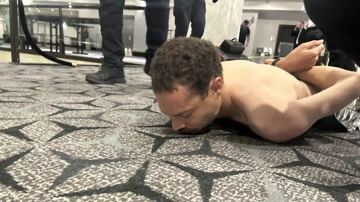 Подозреваемый в стрельбе признался в планах нападения на администрацию президента США