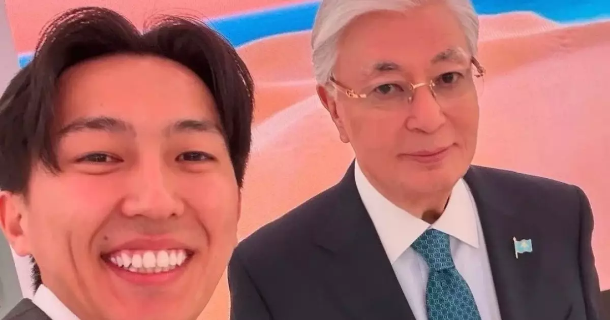  Әлемнің үздік тревел-блогері атанған Дастан Мұхамедрақым Тоқаевпен кездесті (ВИДЕО) 