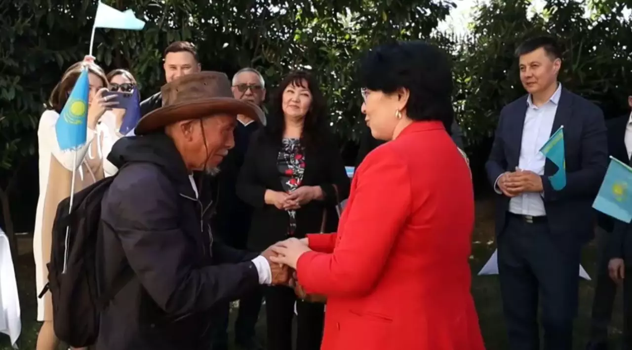 Ұлытаулық ақсақал Еуропаны жаяу аралып шықты