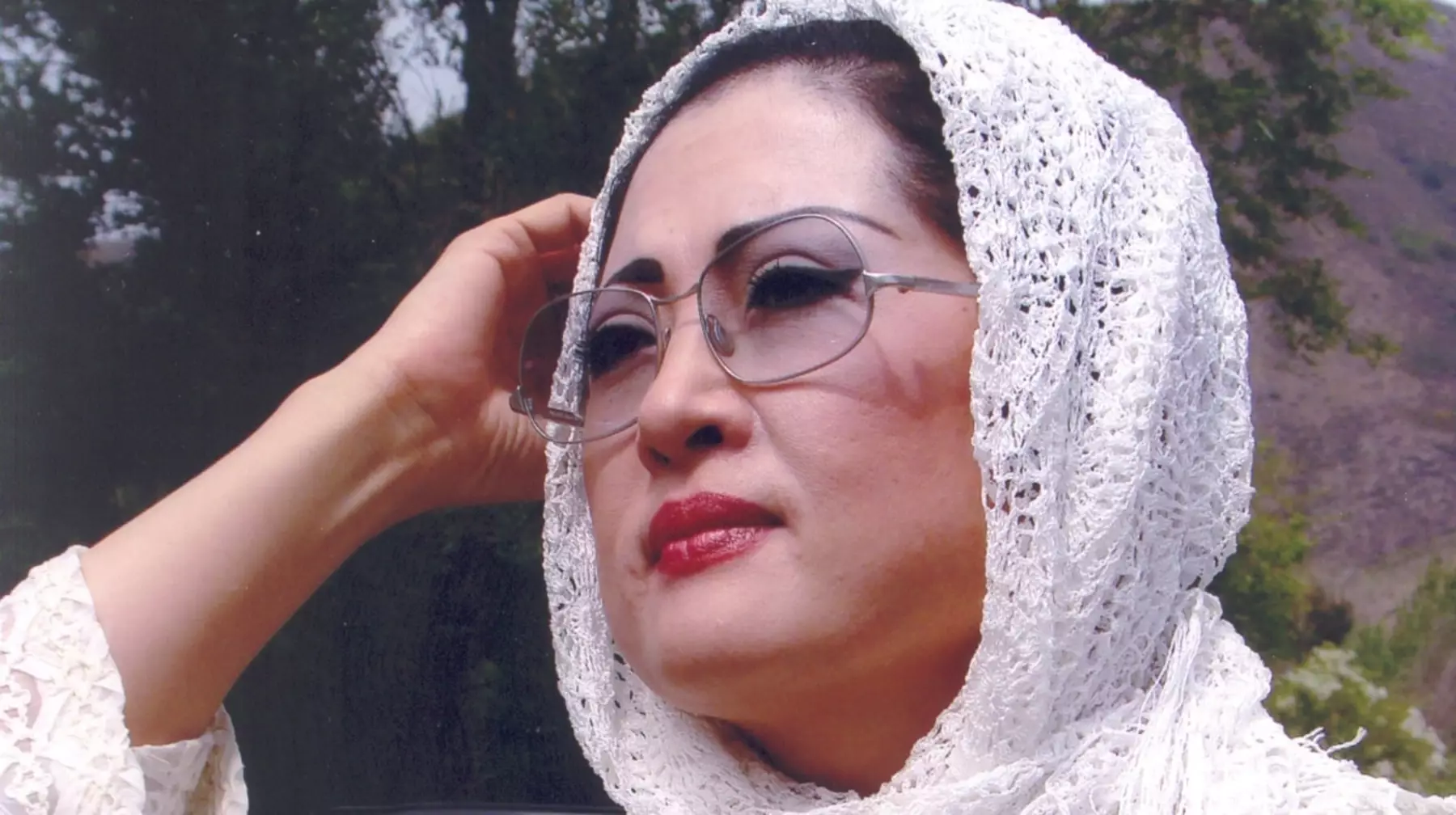 "Жылап, жаман болдым": Әнші Мақпал Жүнісова ел естімеген шындығын жайып салды (ВИДЕО)